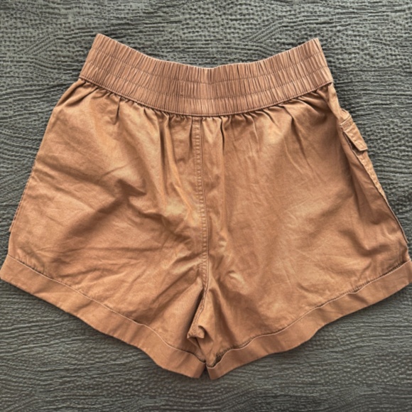 A&F Abercrombie & Fitch High Waist Utility Cargo Shorts - Picture 4 of 6